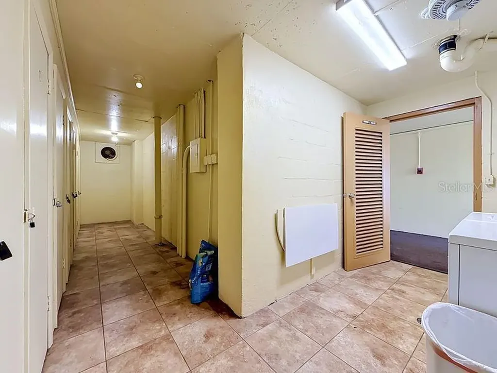 4550 Cove Circle St Petersburg FL 33708