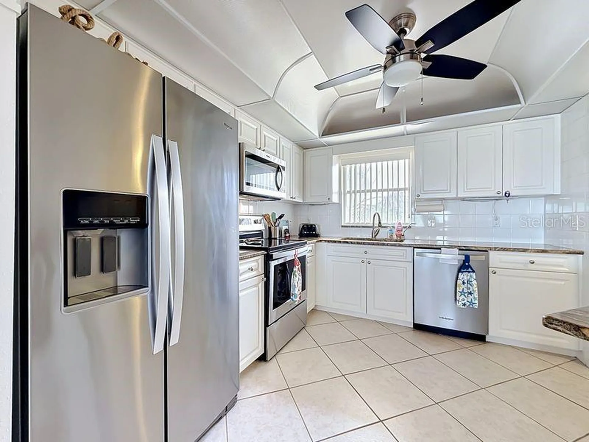 4550 Cove Circle St Petersburg FL 33708