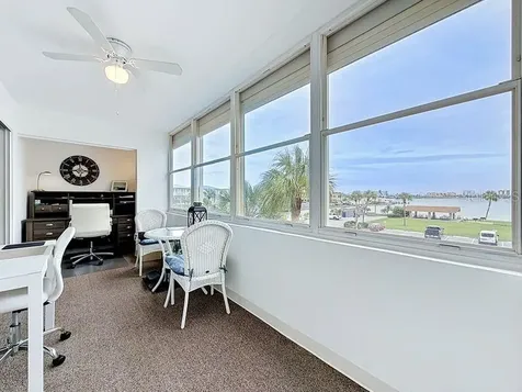 4550 Cove Circle St Petersburg FL 33708