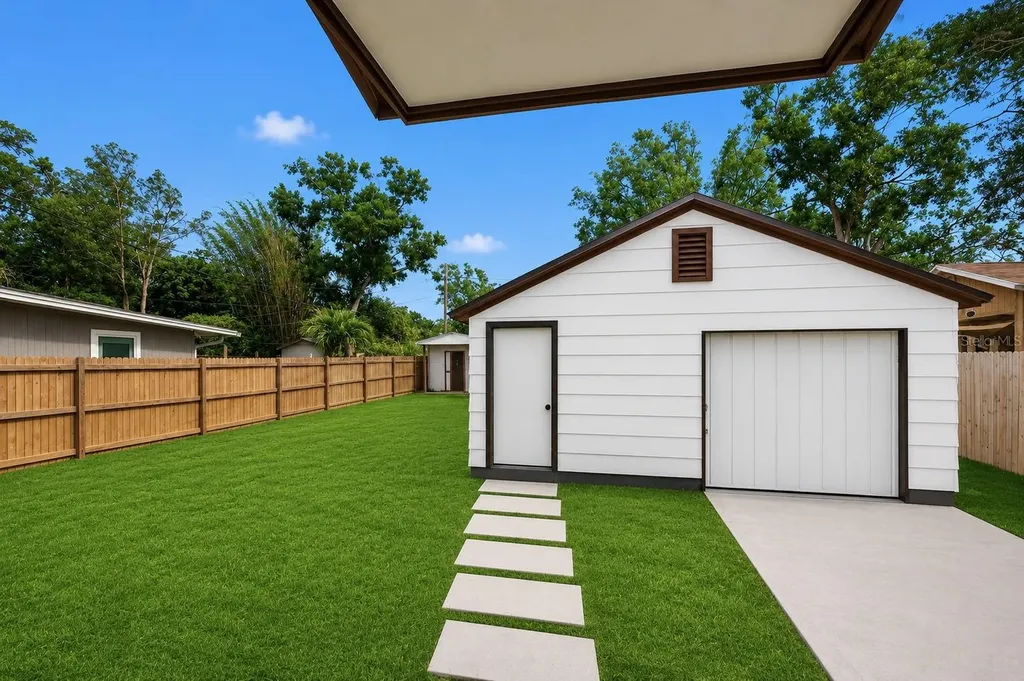 3766 56th Avenue N St Petersburg FL 33714