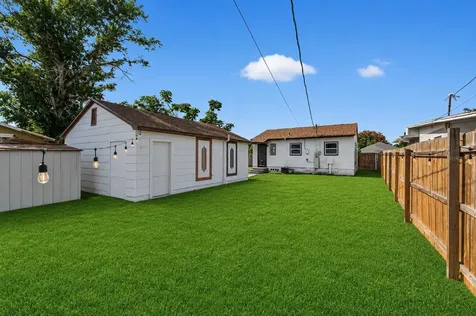 3766 56th Avenue N St Petersburg FL 33714