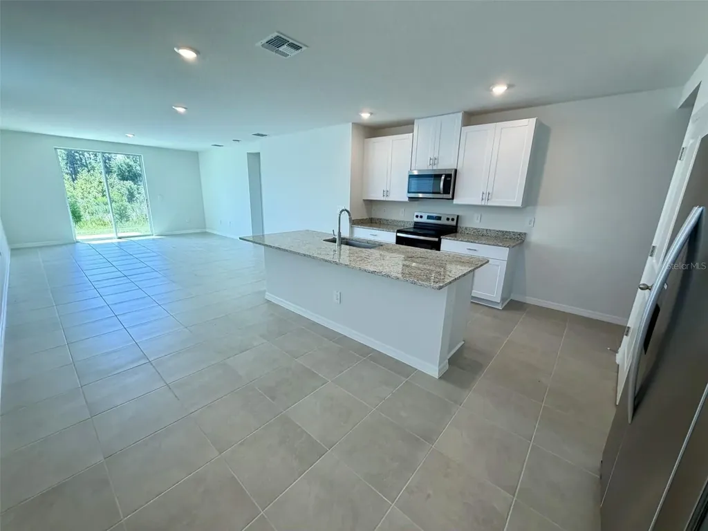 1483 Brekey Way Zephyrhills FL 33541