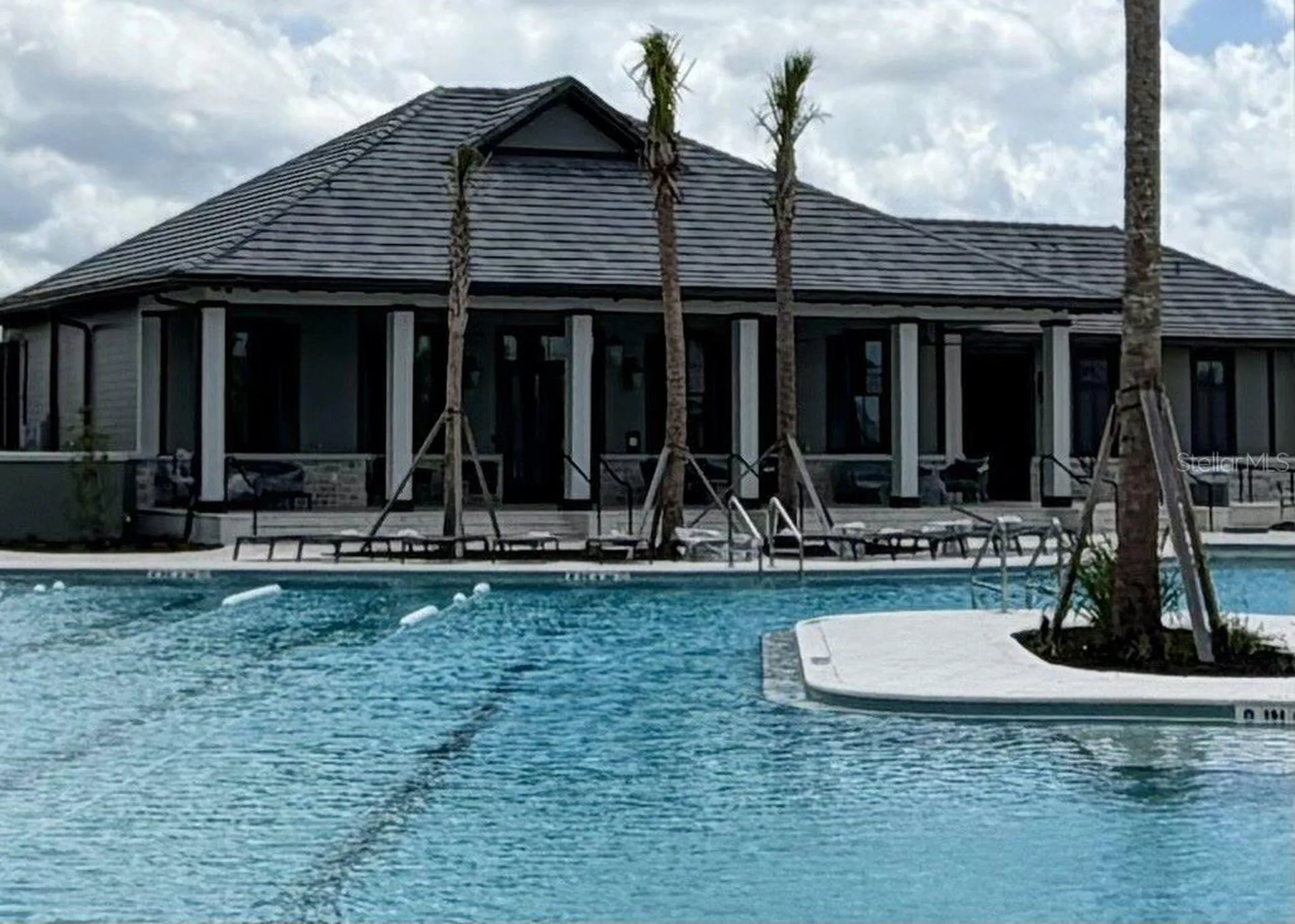 1483 Brekey Way Zephyrhills FL 33541