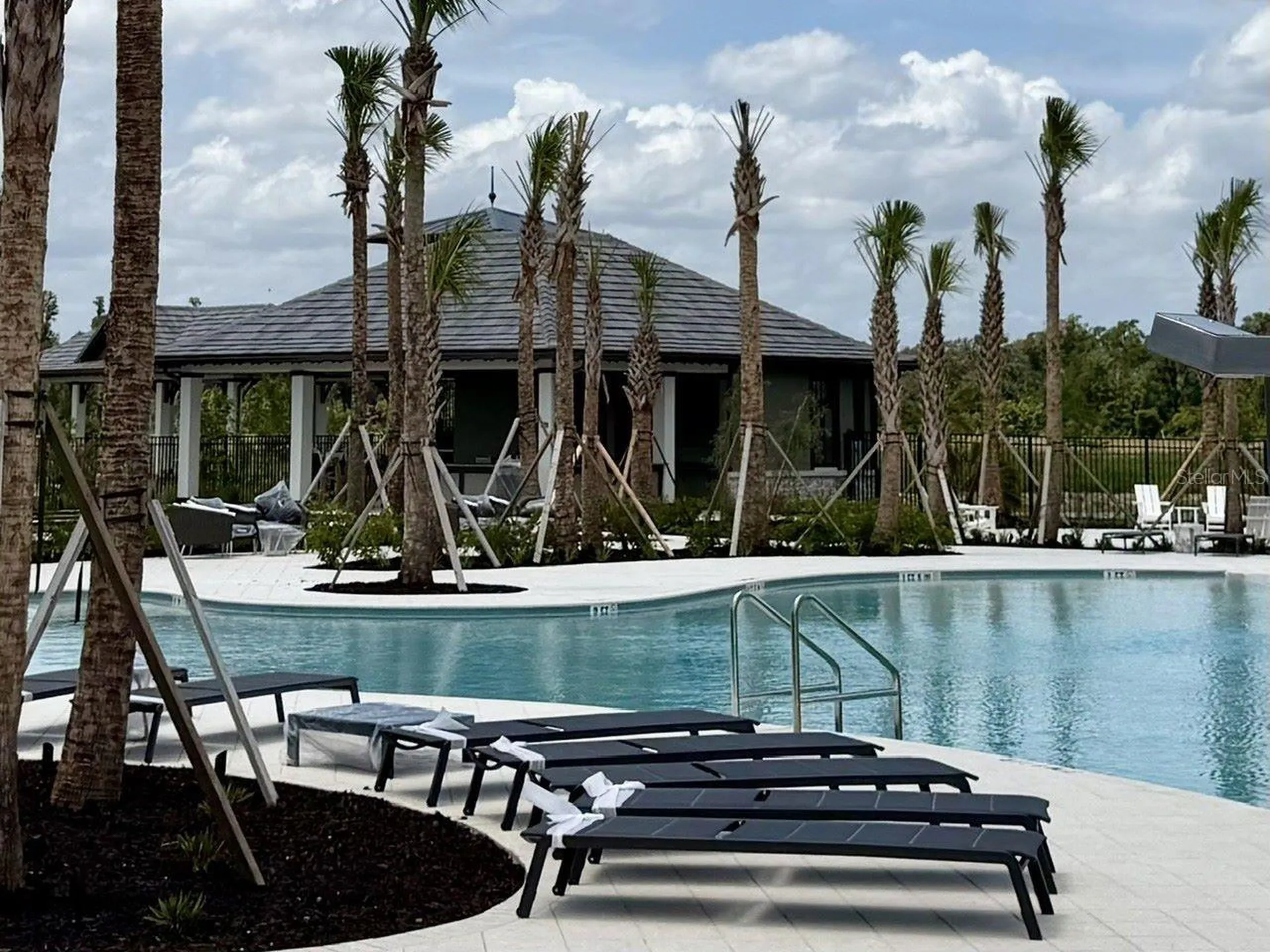 1483 Brekey Way Zephyrhills FL 33541