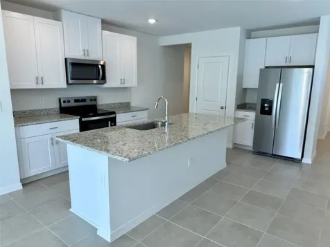 1483 Brekey Way Zephyrhills FL 33541