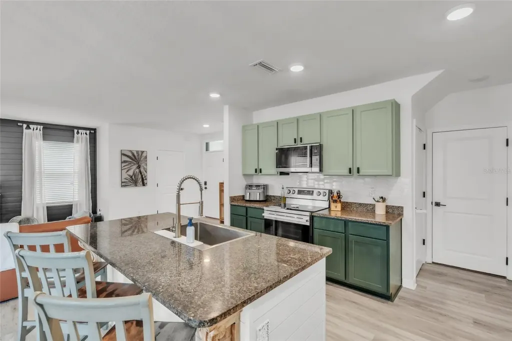 4110 Willow Hammock Drive Palmetto FL 34221