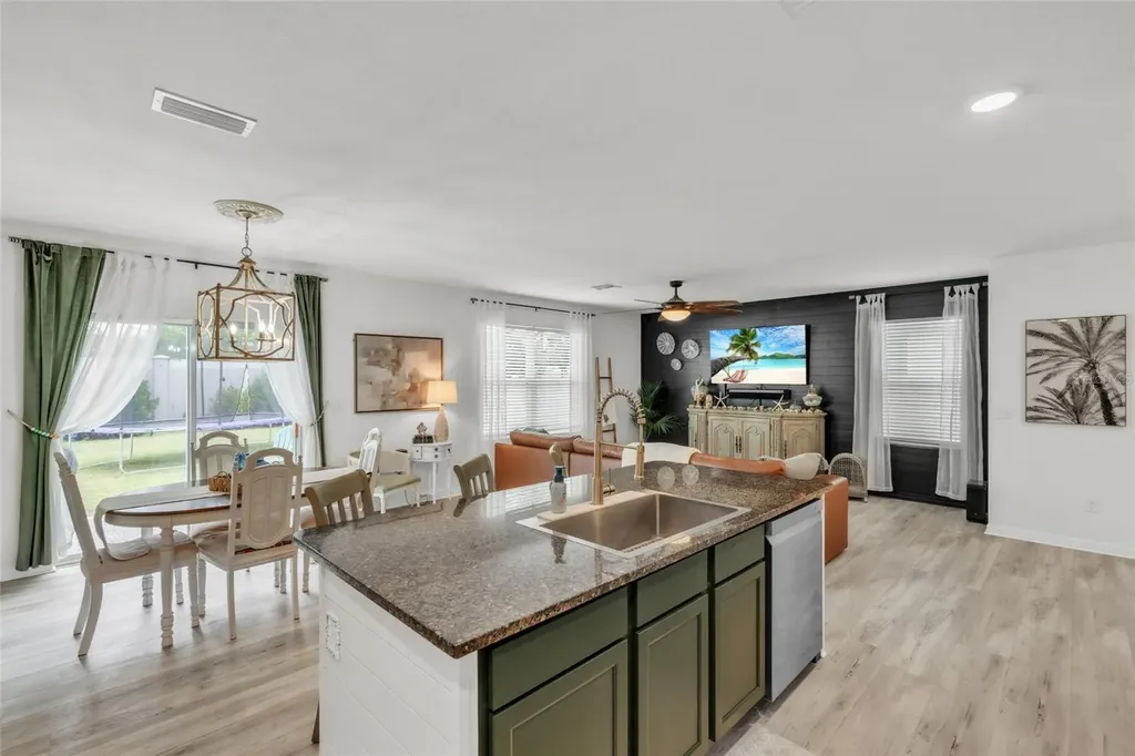4110 Willow Hammock Drive Palmetto FL 34221