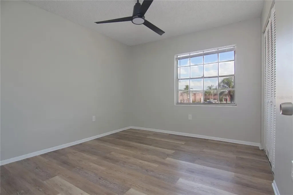 1424 W Holden Avenue Orlando FL 32839