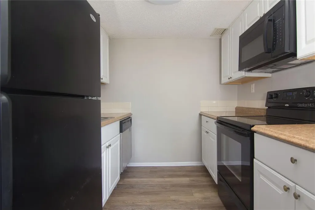 1424 W Holden Avenue Orlando FL 32839