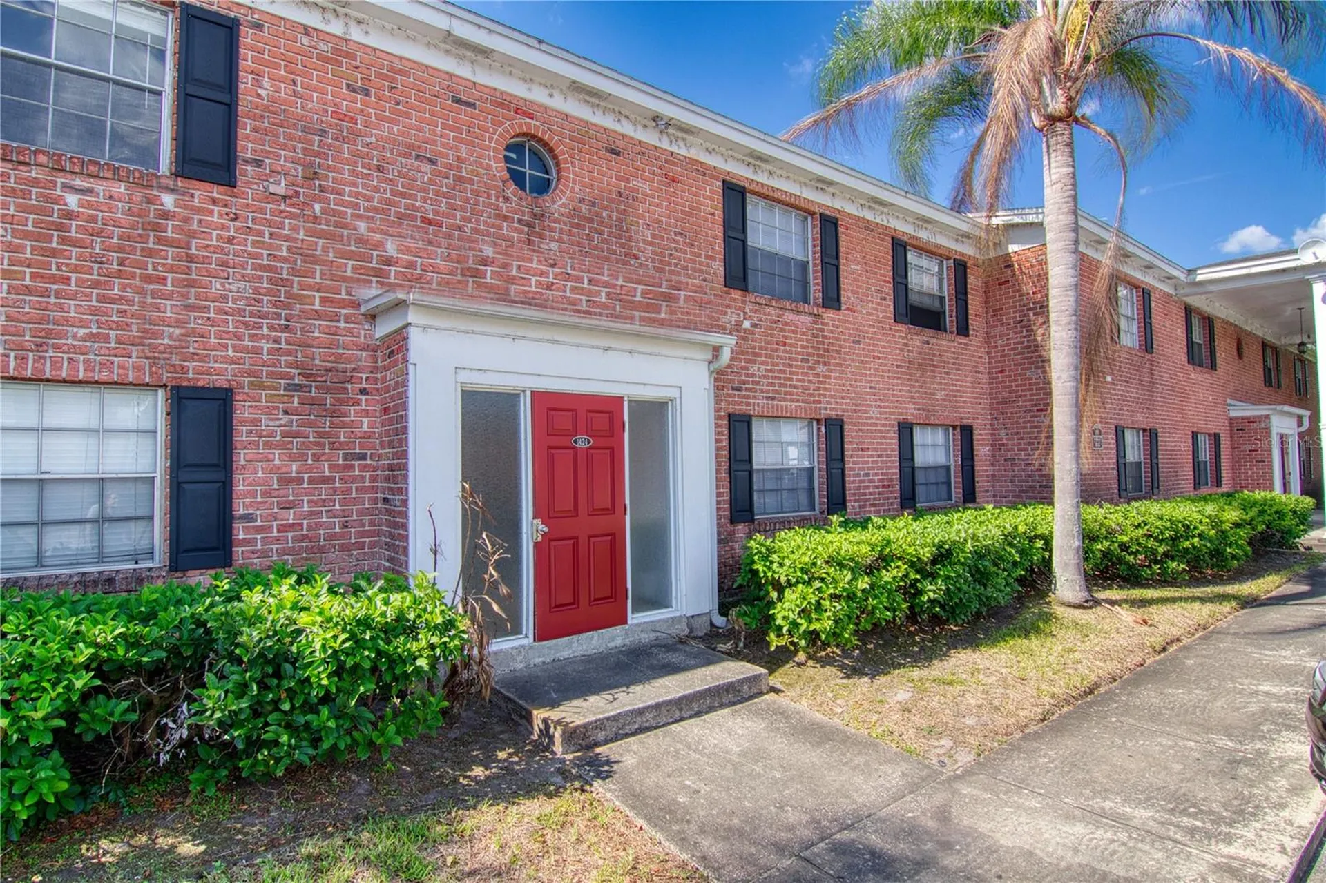 1424 W Holden Avenue Orlando FL 32839