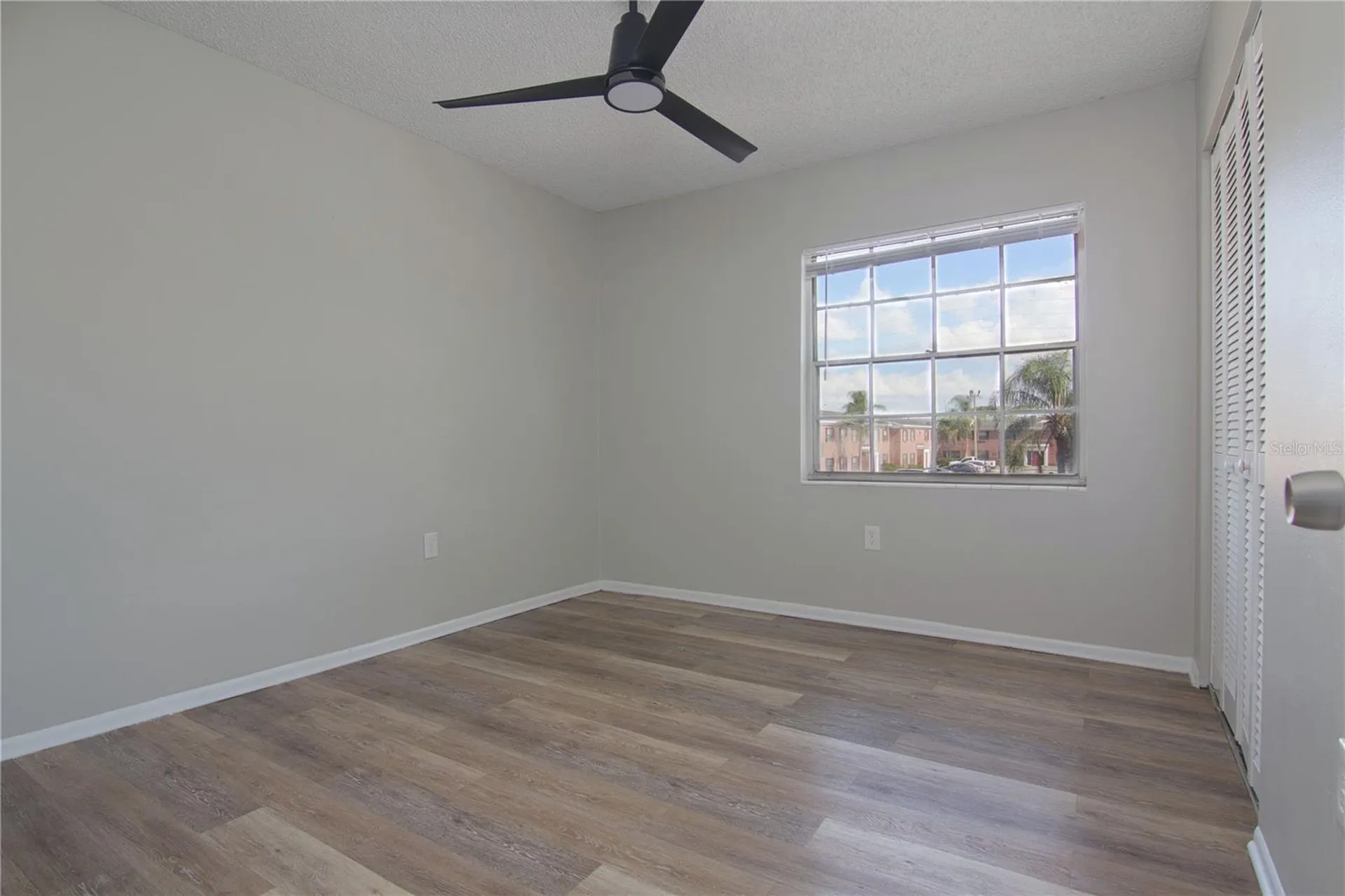 1424 W Holden Avenue Orlando FL 32839