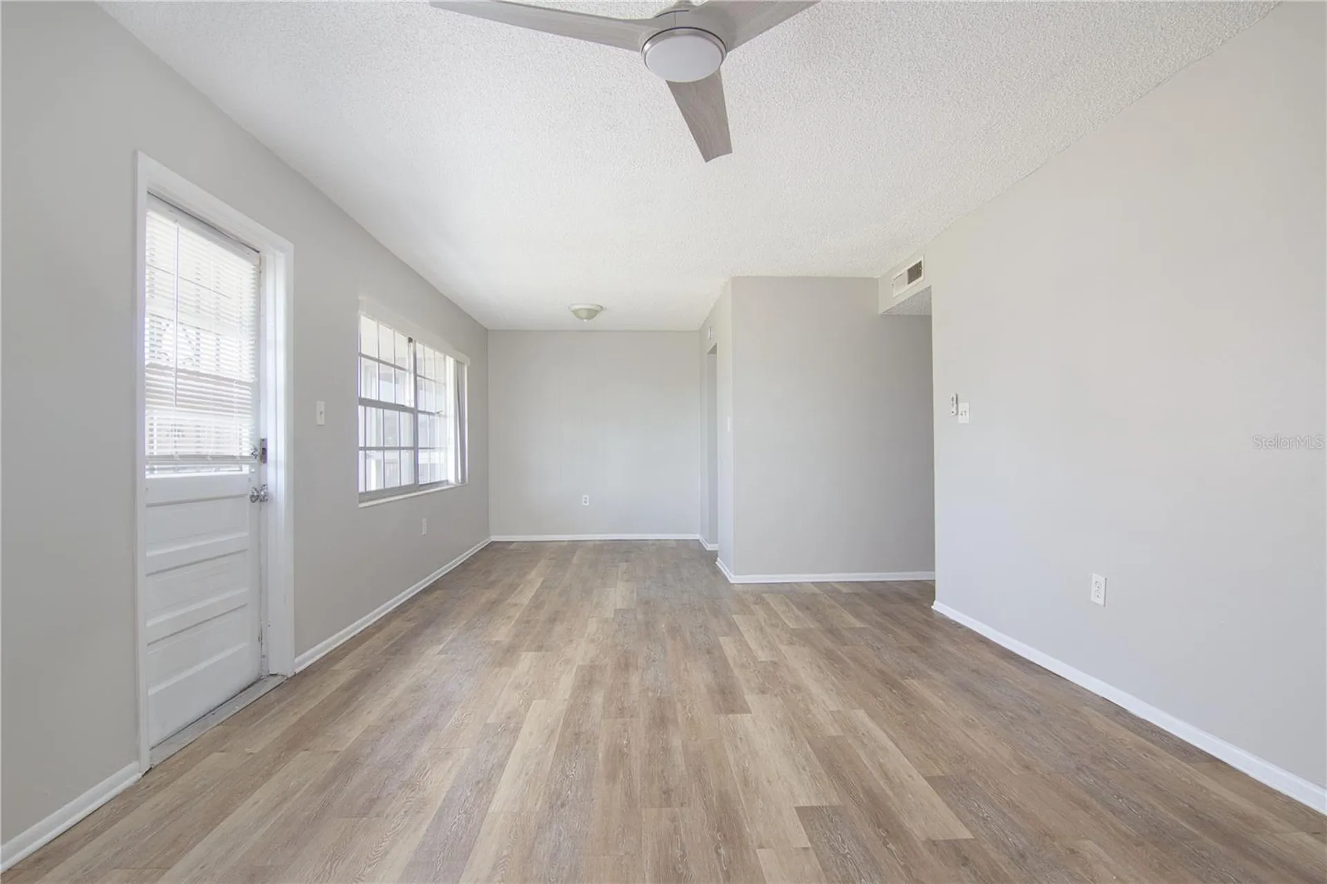 1424 W Holden Avenue Orlando FL 32839