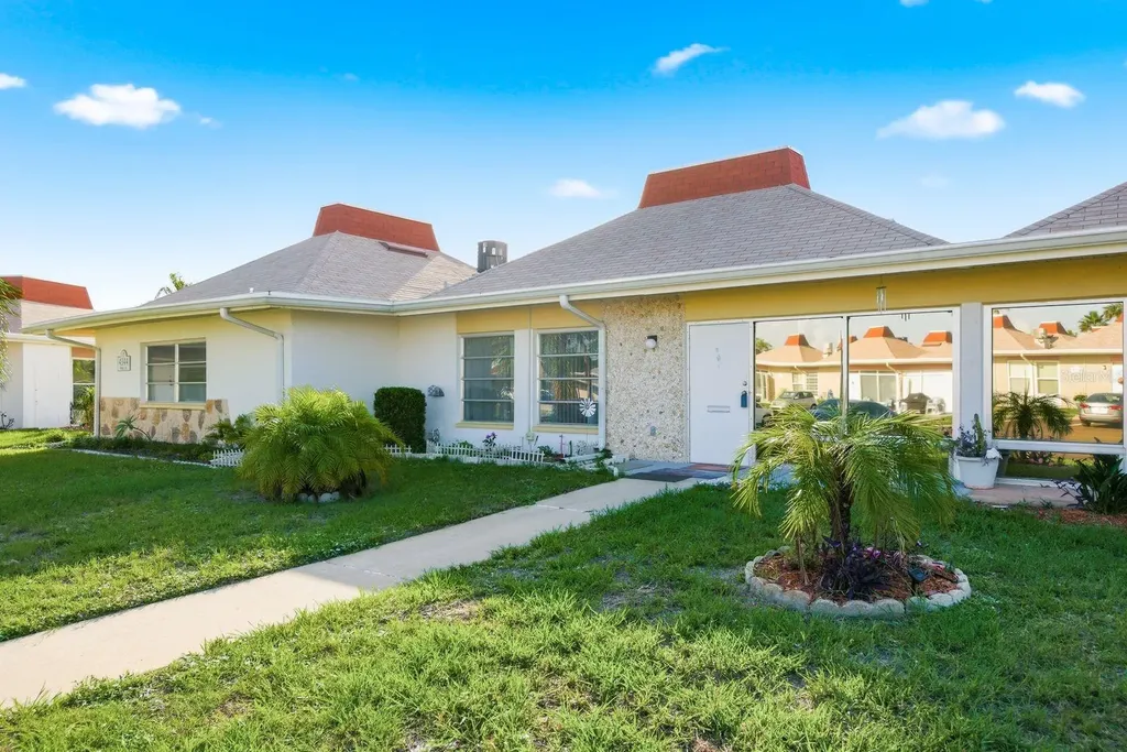 4344 Tahitian Gardens Circle Holiday FL 34691
