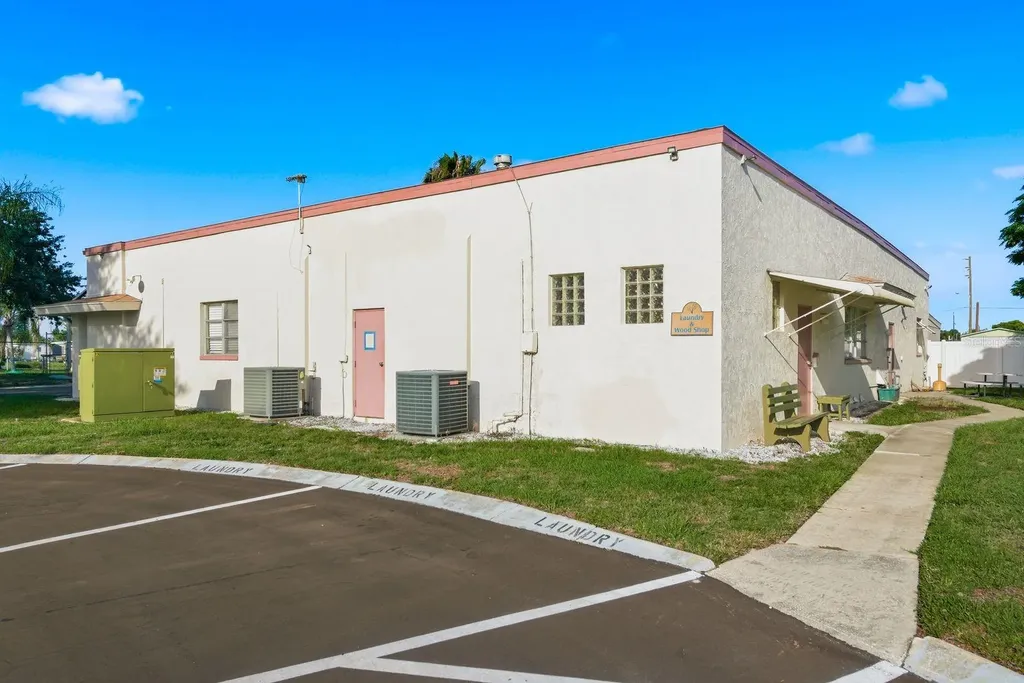 4344 Tahitian Gardens Circle Holiday FL 34691