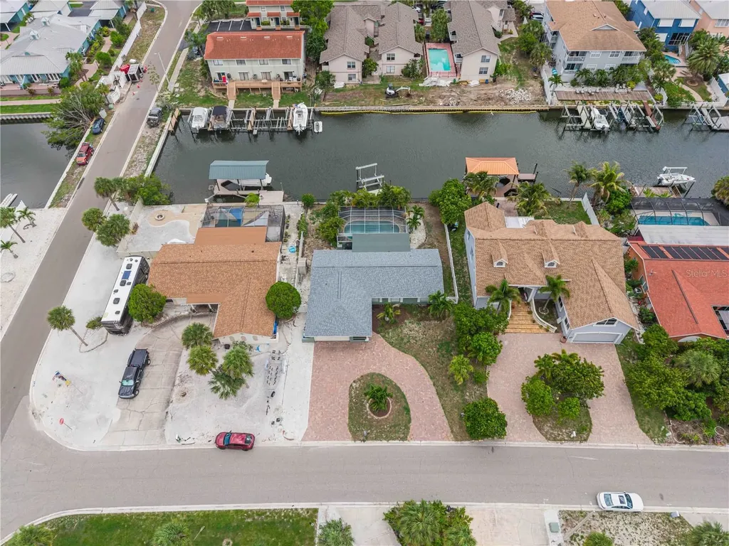 1004 Spindle Palm Way Apollo Beach FL 33572