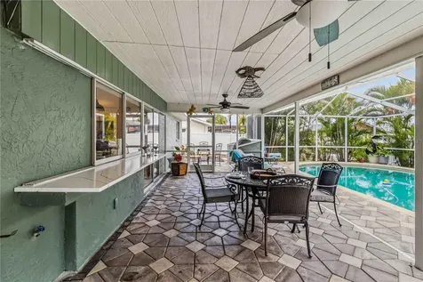 1004 Spindle Palm Way Apollo Beach FL 33572
