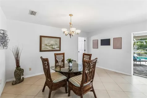 1004 Spindle Palm Way Apollo Beach FL 33572