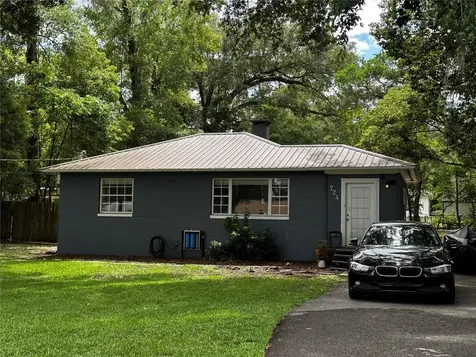 724 NE 17th Avenue Ocala FL 34470