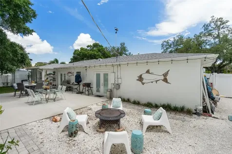 4805 W Leona Street Tampa FL 33629