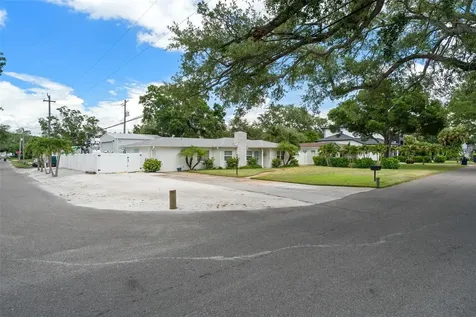 4805 W Leona Street Tampa FL 33629