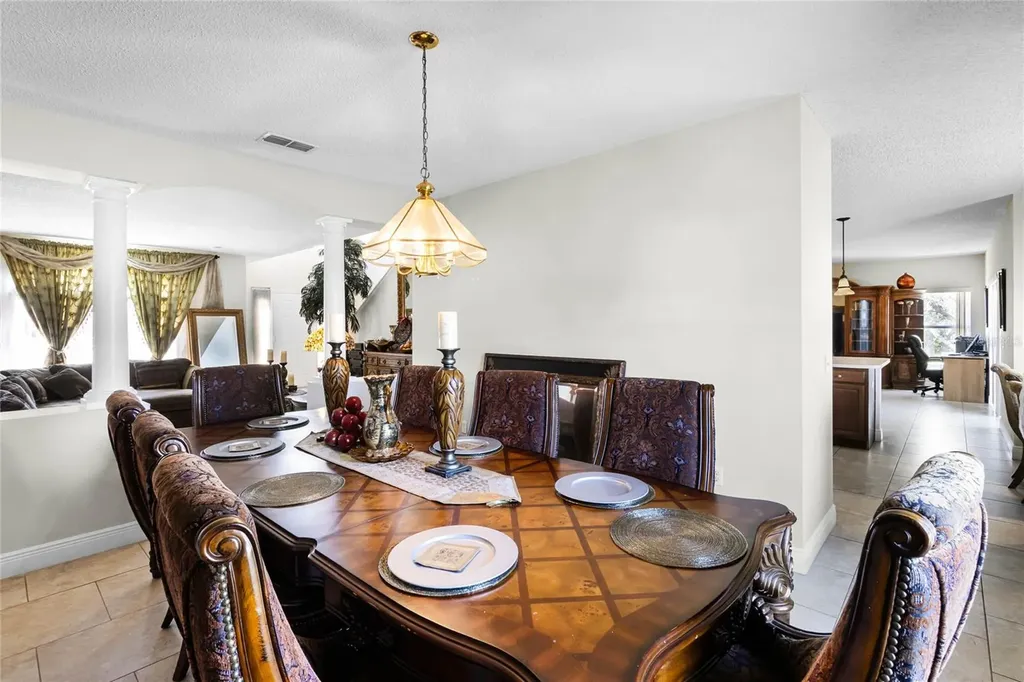 1907 Lakeview Way Kissimmee FL 34759