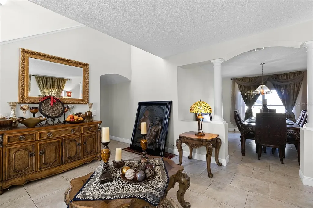 1907 Lakeview Way Kissimmee FL 34759