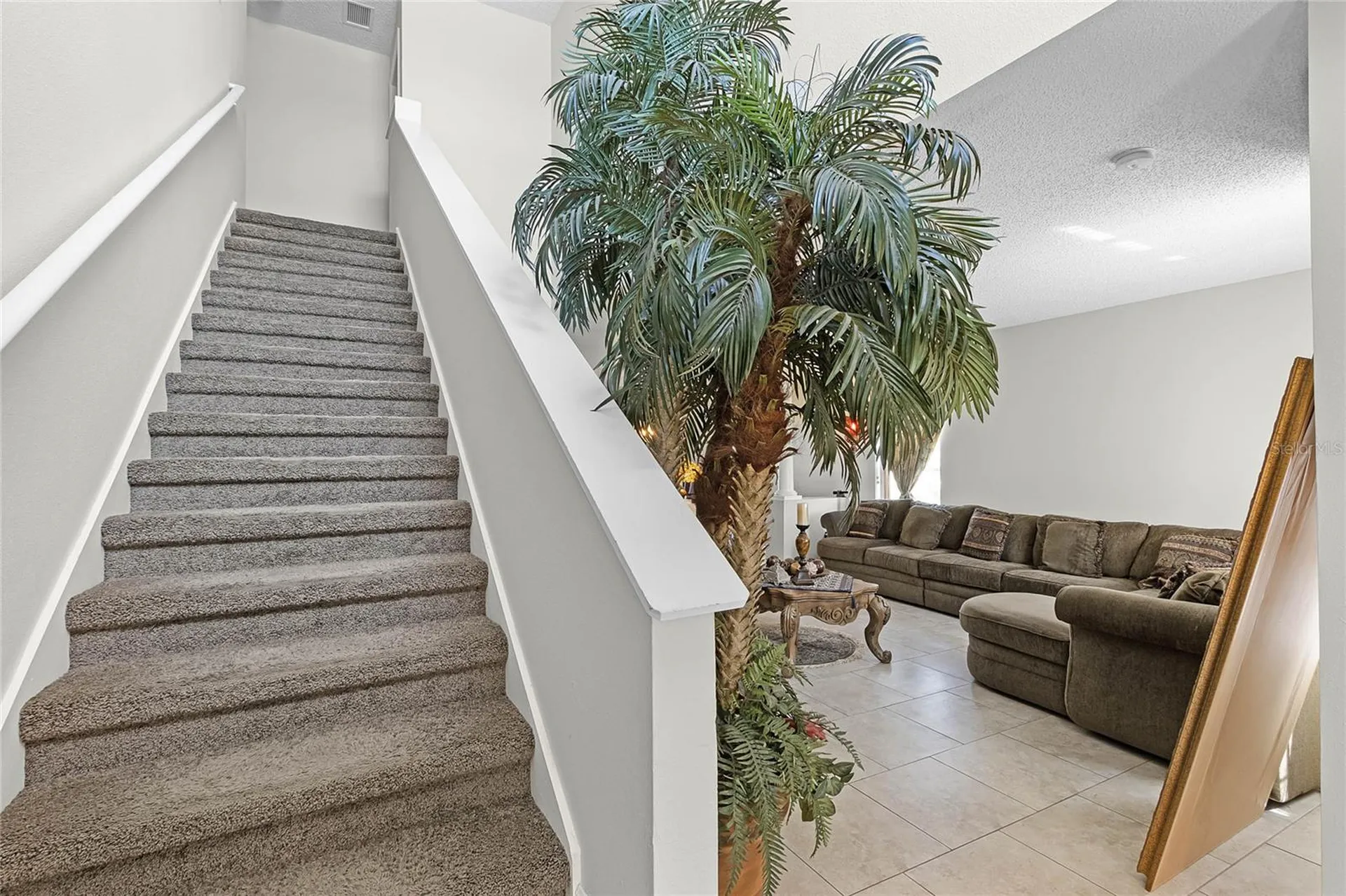 1907 Lakeview Way Kissimmee FL 34759