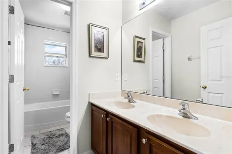 1907 Lakeview Way Kissimmee FL 34759