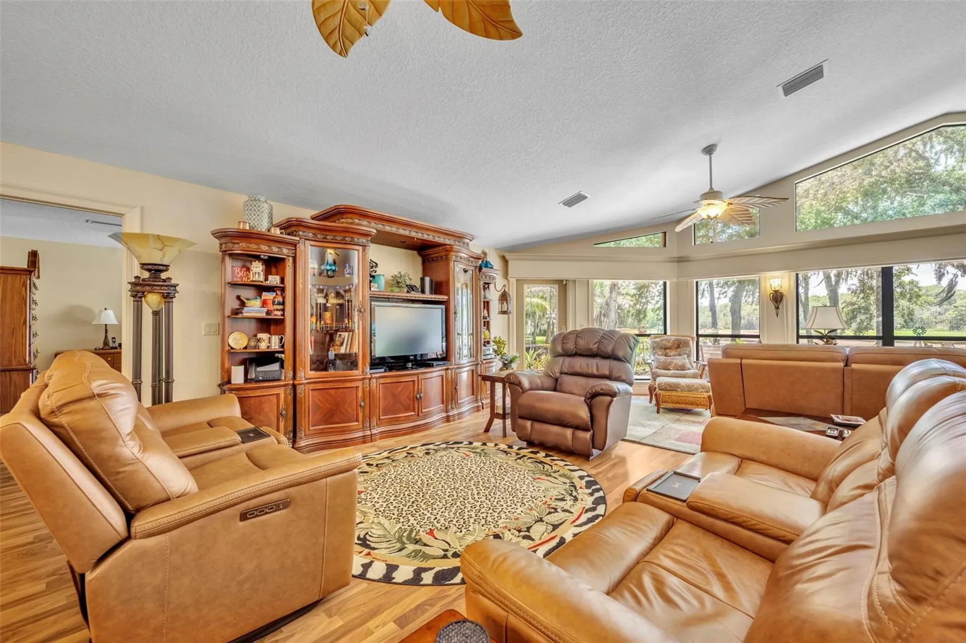 4885 Cr 307 Lake Panasoffkee FL 33538