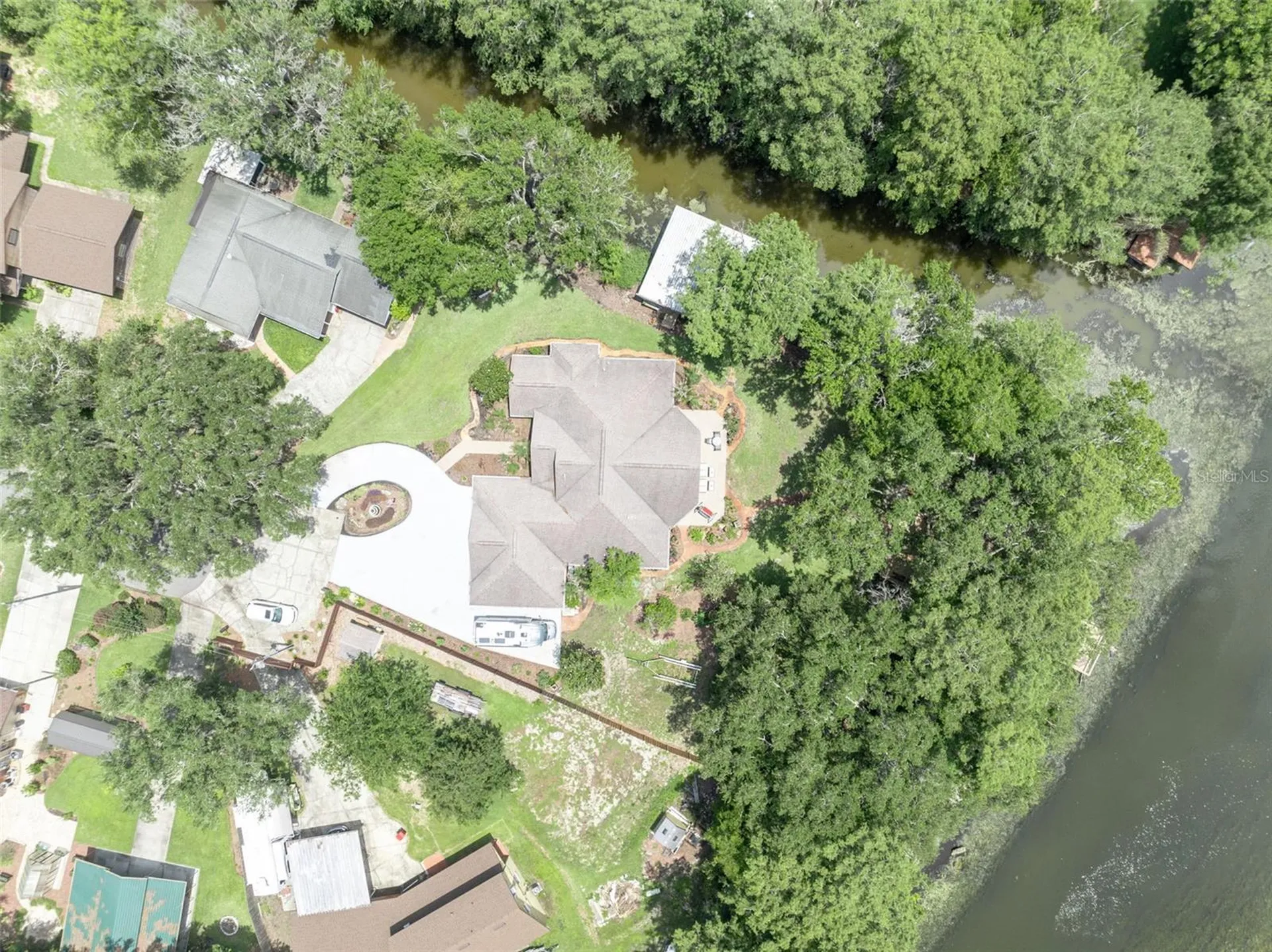 4885 Cr 307 Lake Panasoffkee FL 33538