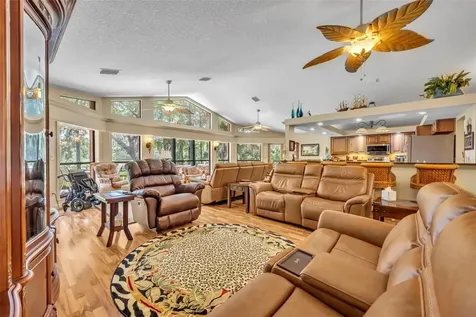 4885 Cr 307 Lake Panasoffkee FL 33538