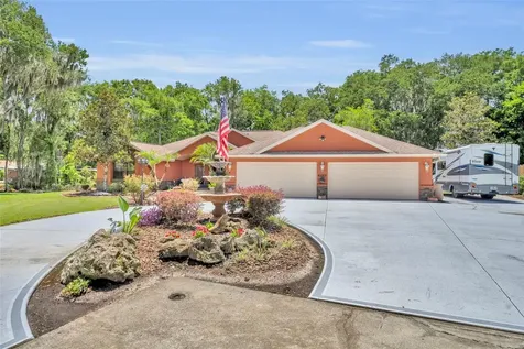 4885 Cr 307 Lake Panasoffkee FL 33538