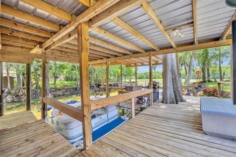 4885 Cr 307 Lake Panasoffkee FL 33538