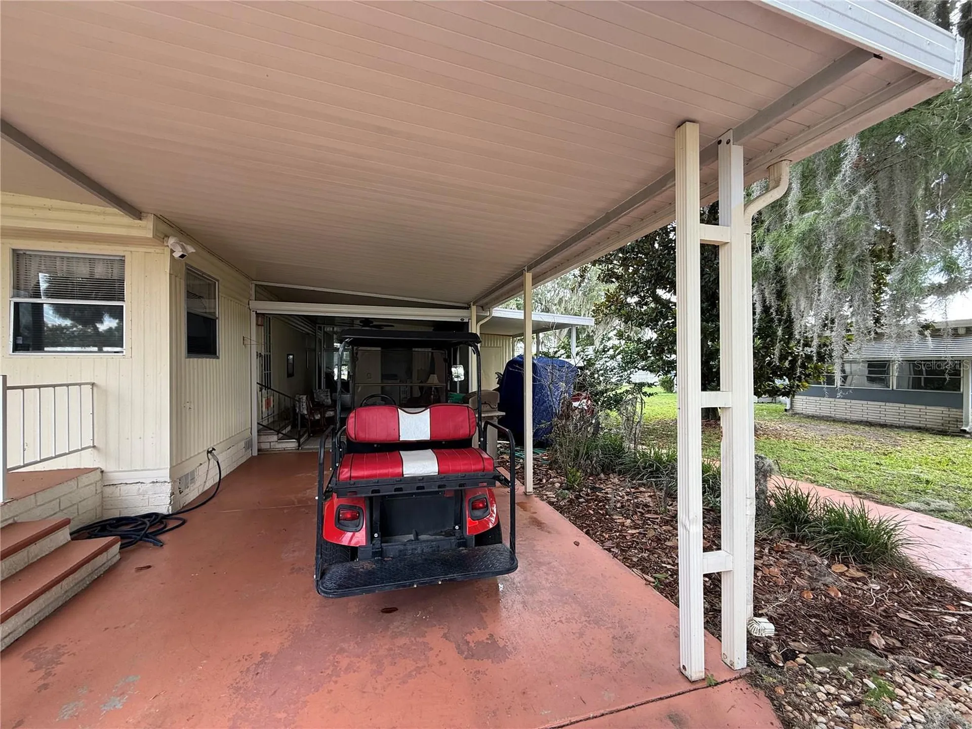 24 N Bobwhite Road Wildwood FL 34785