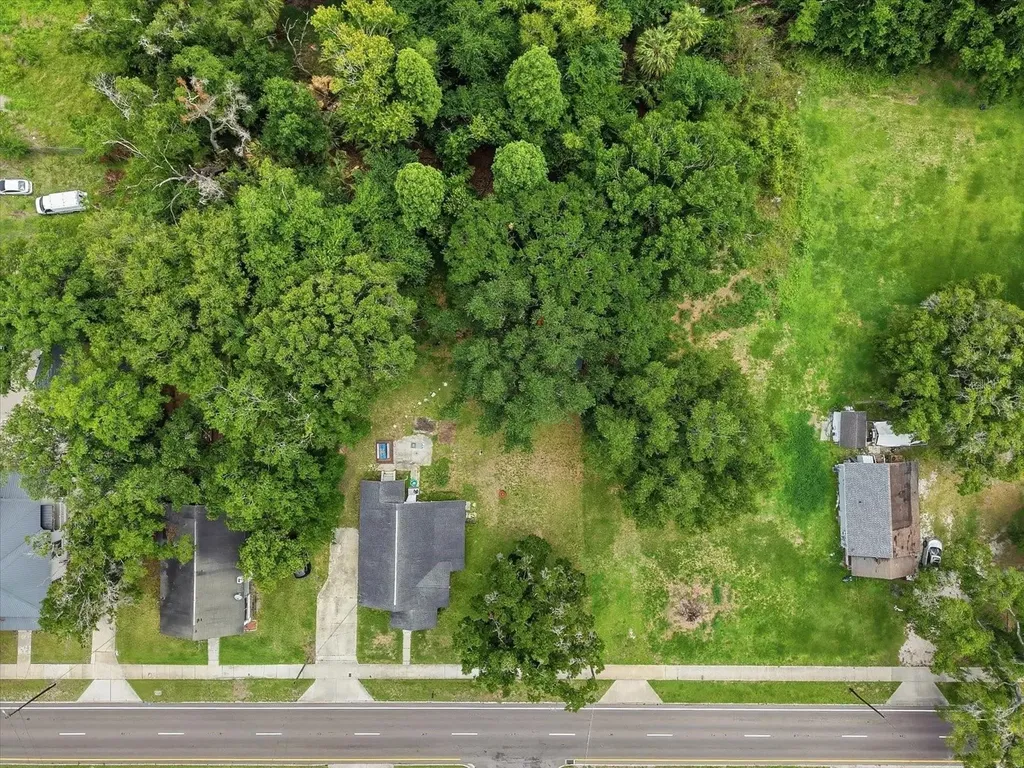 1001 E Reynolds Street Plant City FL 33563