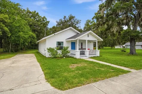 1001 E Reynolds Street Plant City FL 33563
