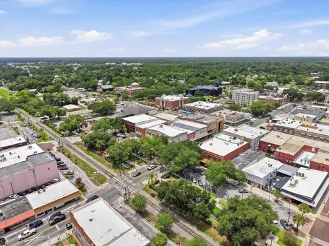 1001 E Reynolds Street Plant City FL 33563
