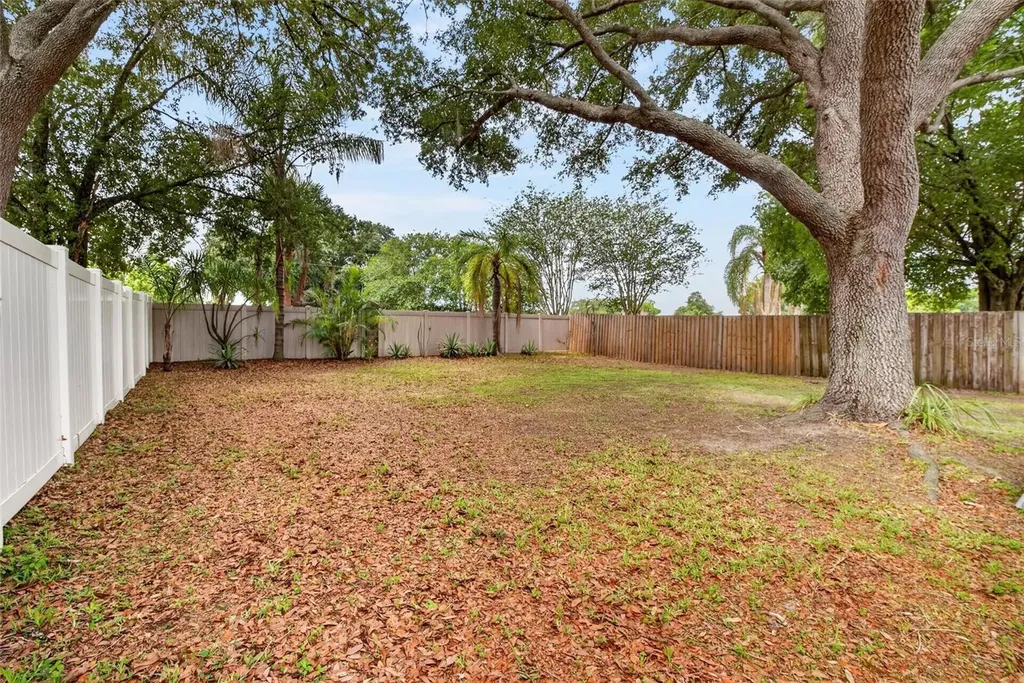 1809 Erin Brooke Drive Valrico FL 33594