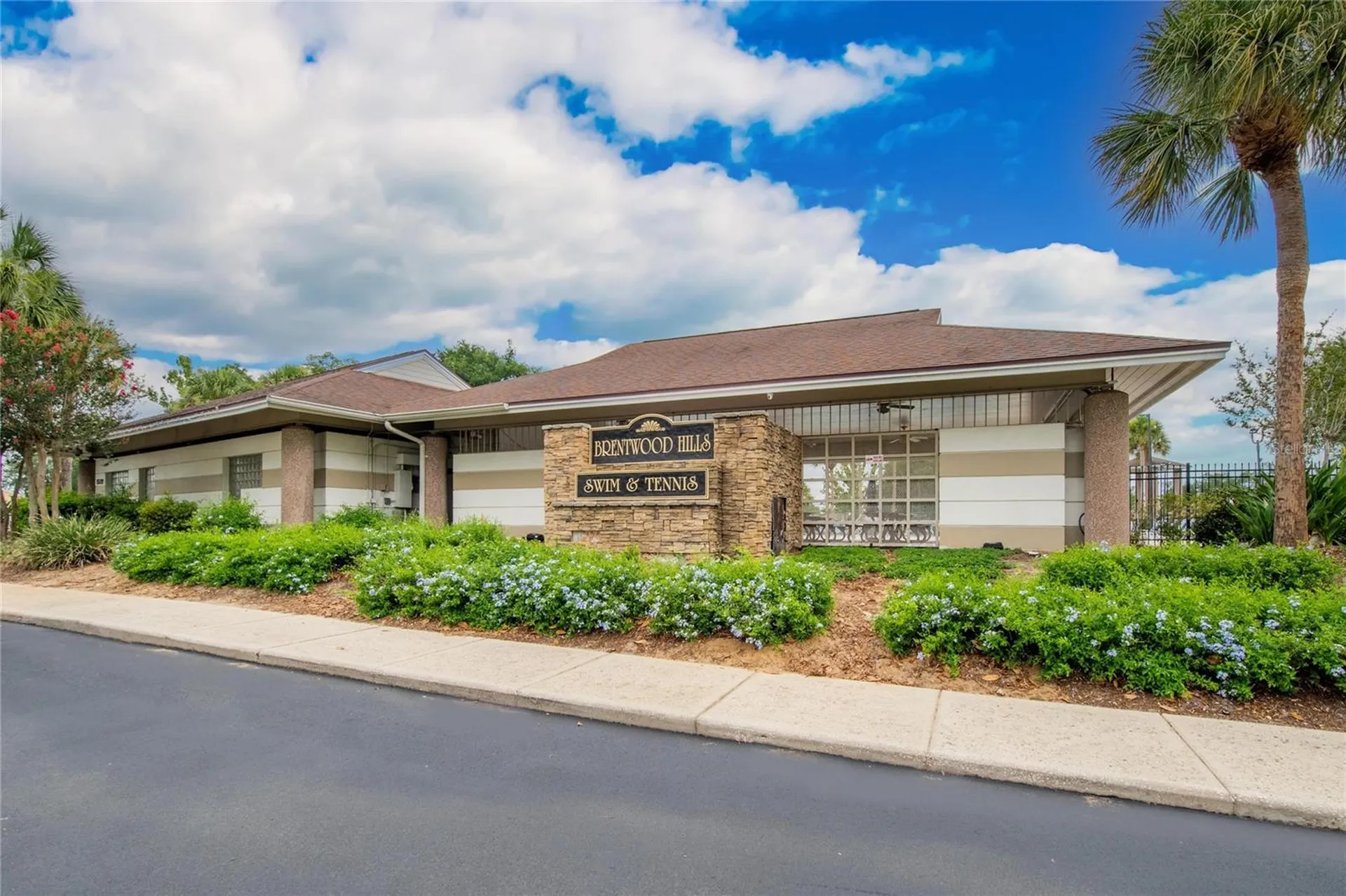 1809 Erin Brooke Drive Valrico FL 33594