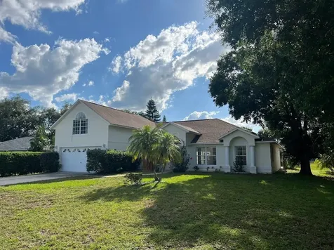733 Sunridge Woods Boulevard Davenport FL 33837