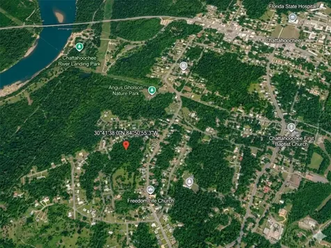 Satsuma Road Chattahoochee FL 32324