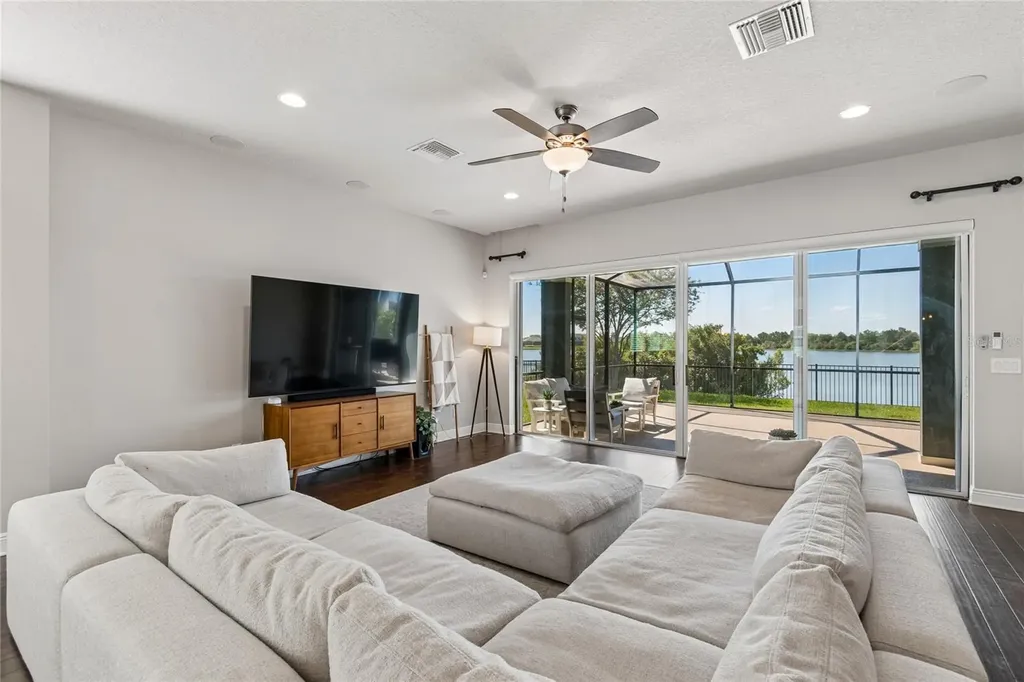 7223 Hourglass Drive Apollo Beach FL 33572