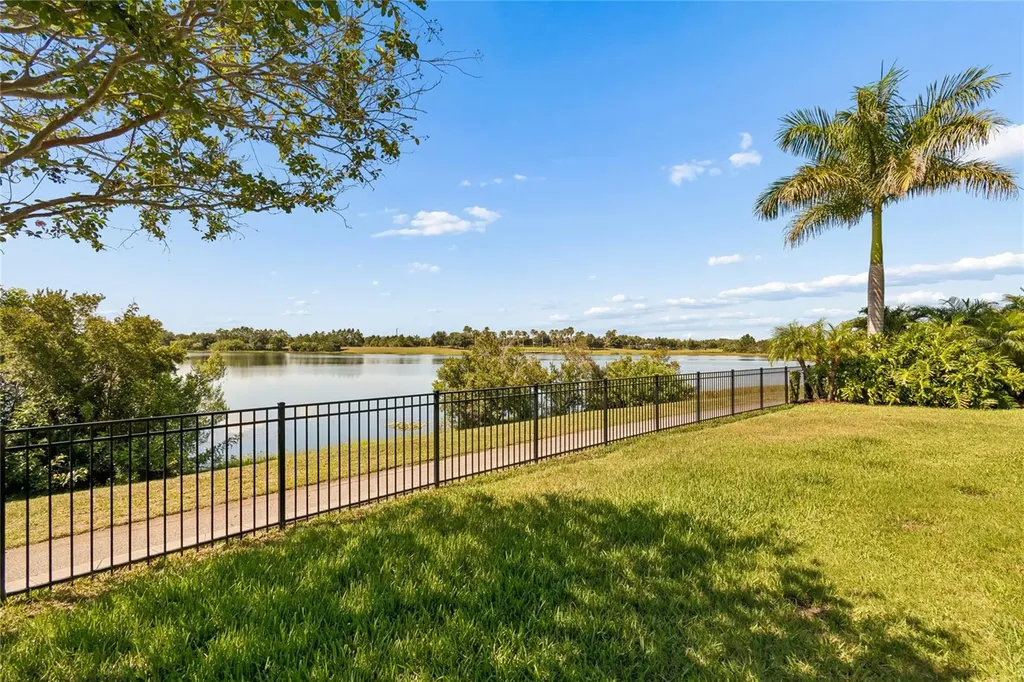 7223 Hourglass Drive Apollo Beach FL 33572