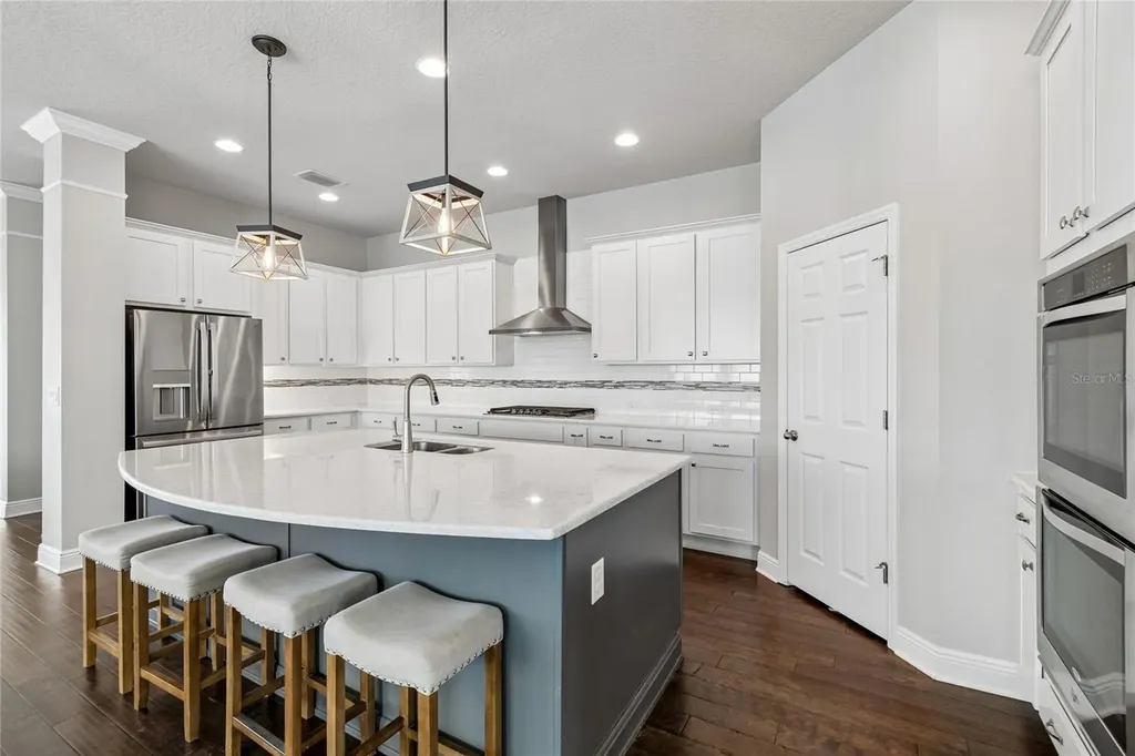 7223 Hourglass Drive Apollo Beach FL 33572