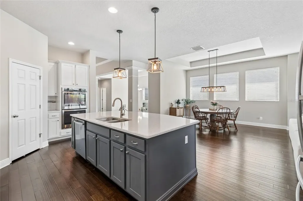 7223 Hourglass Drive Apollo Beach FL 33572