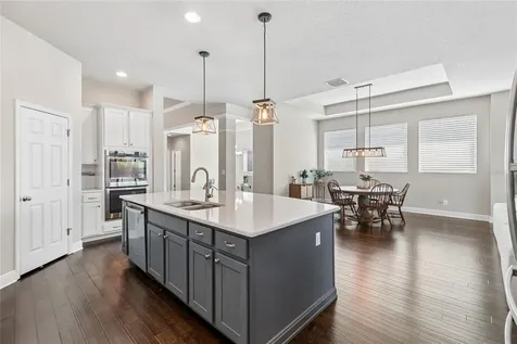 7223 Hourglass Drive Apollo Beach FL 33572