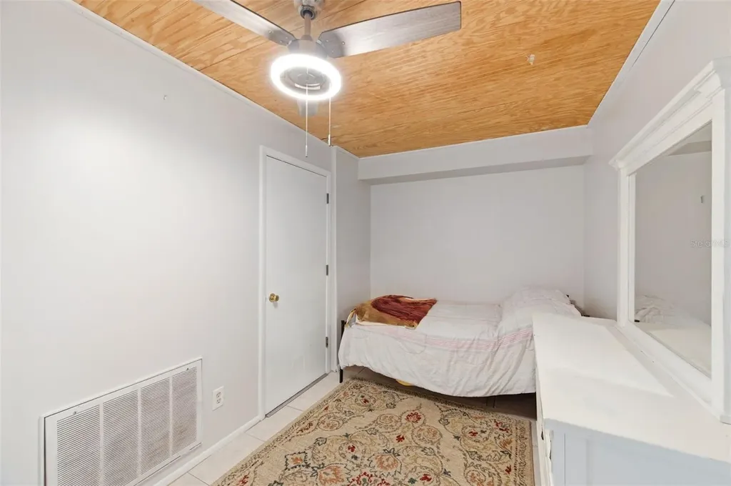 2029 Saginaw Court Oldsmar FL 34677