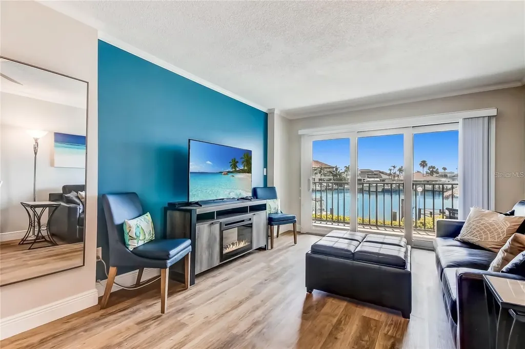 51 Island Way Clearwater Beach FL 33767