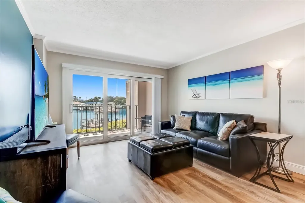 51 Island Way Clearwater Beach FL 33767
