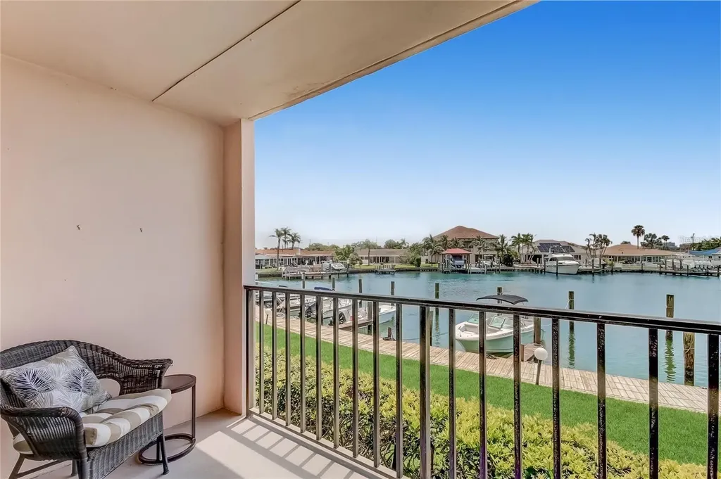 51 Island Way Clearwater Beach FL 33767